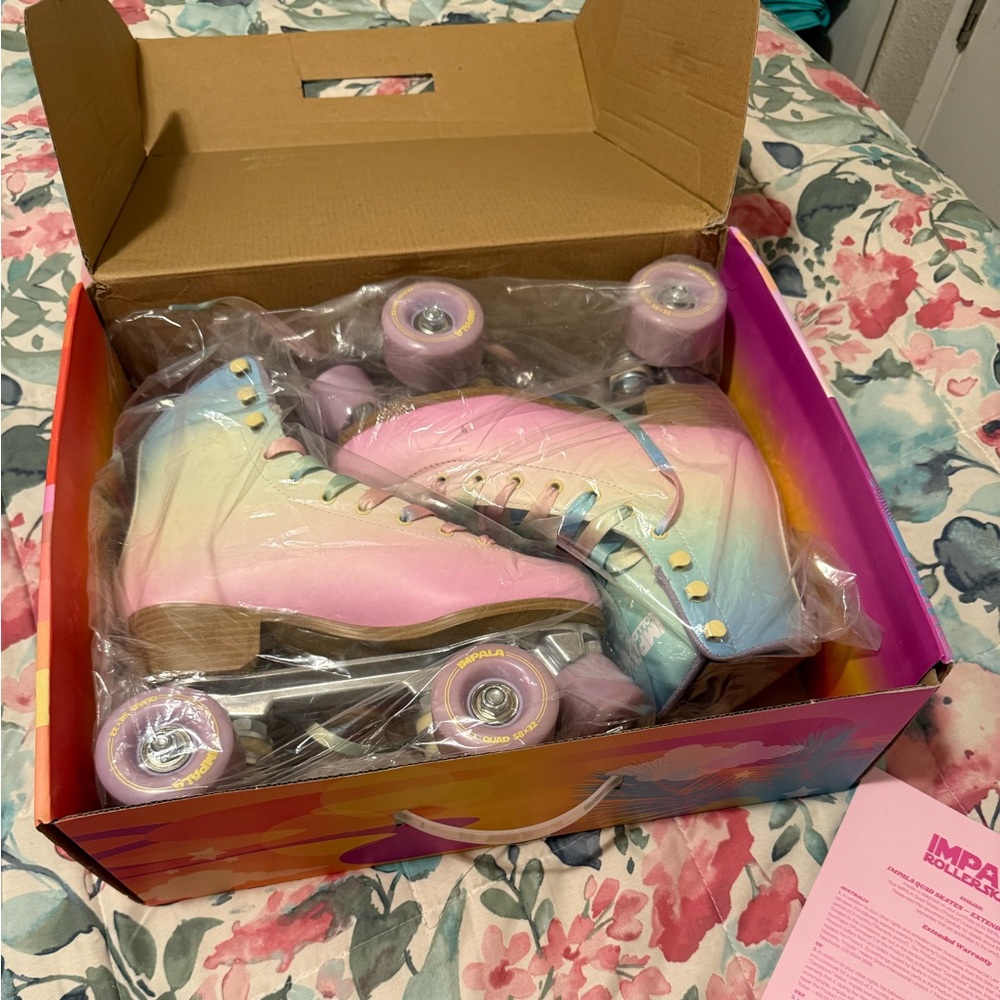 Impala Roller Skates in Size 6 in Pastel Fade